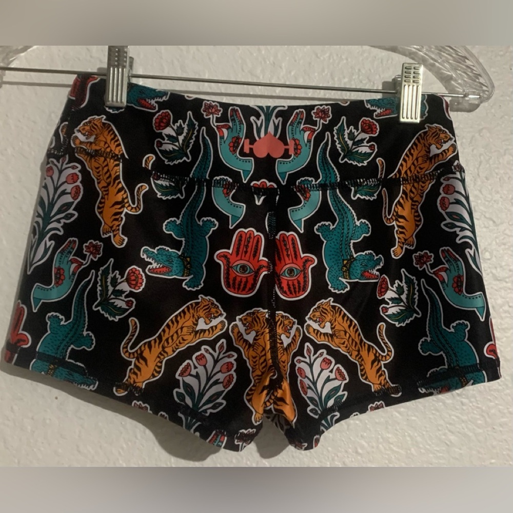 NOT FOR SALE WodBottom short